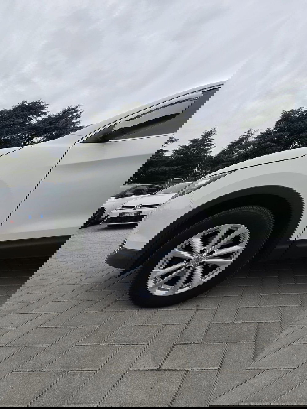 Nissan Qashqai usata a Massa-Carrara (12)