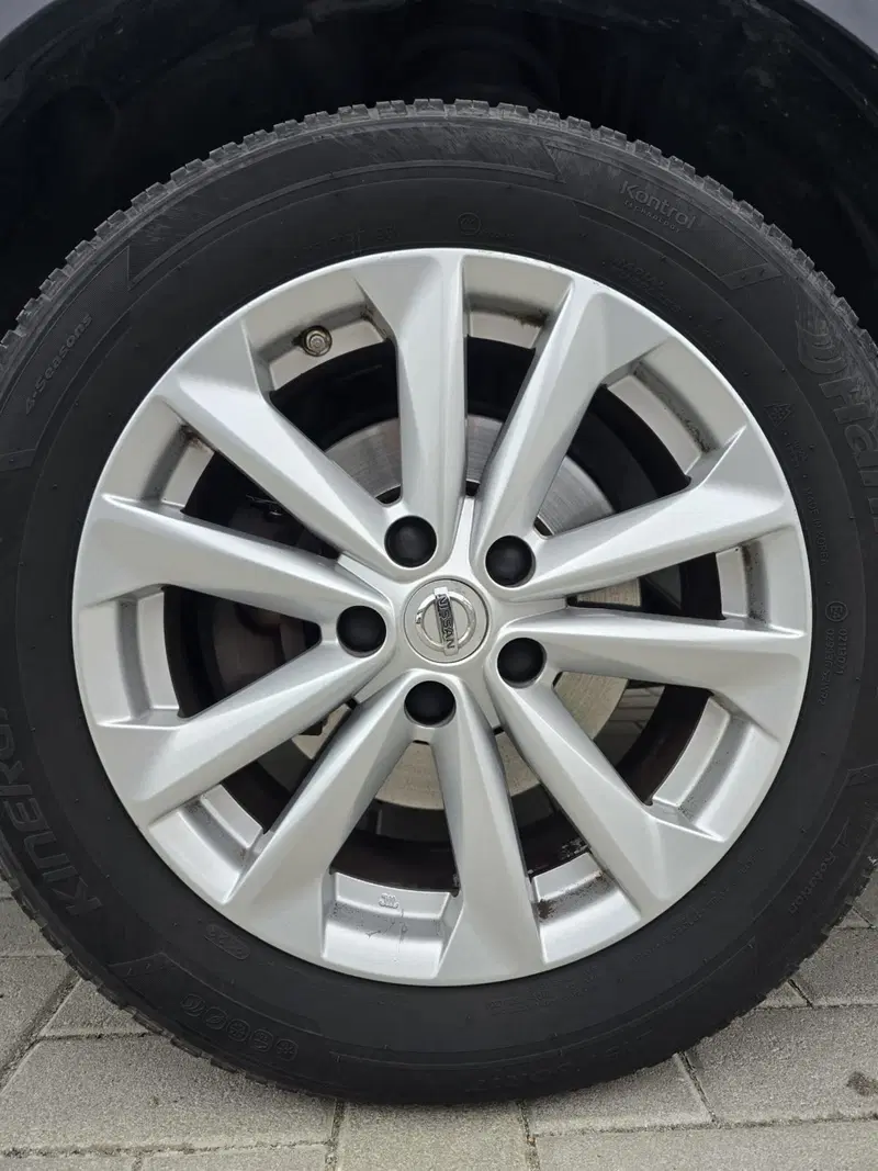 Nissan Qashqai usata a Massa-Carrara (15)