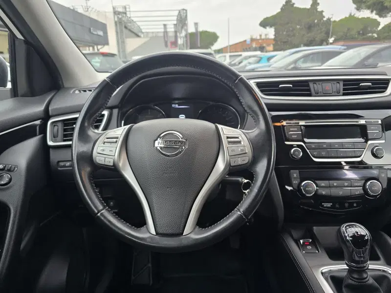 Nissan Qashqai usata a Massa-Carrara (20)
