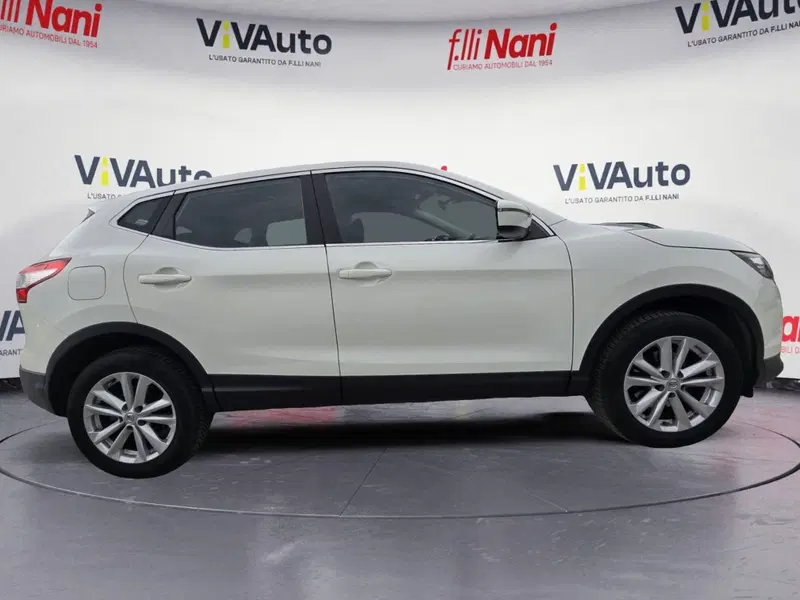 Nissan Qashqai usata a Massa-Carrara (7)