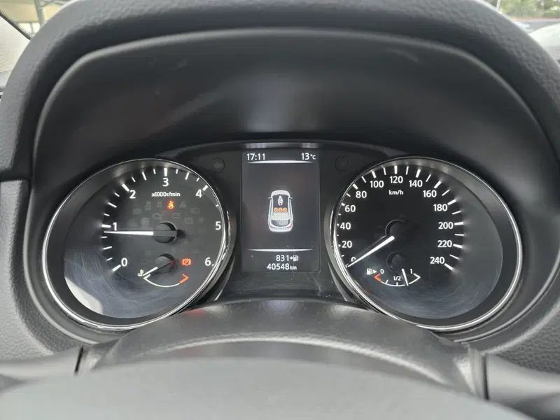 Nissan Qashqai usata a Massa-Carrara (9)