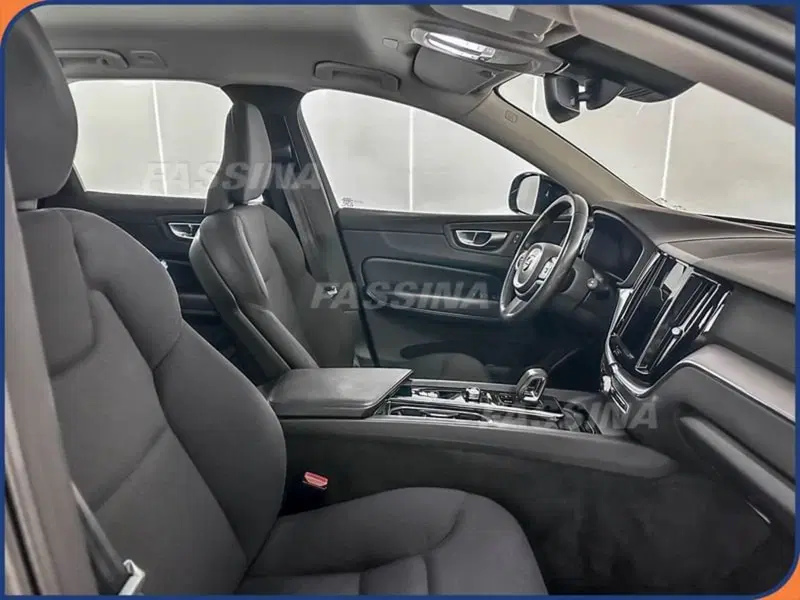 Volvo XC60 usata a Milano (13)
