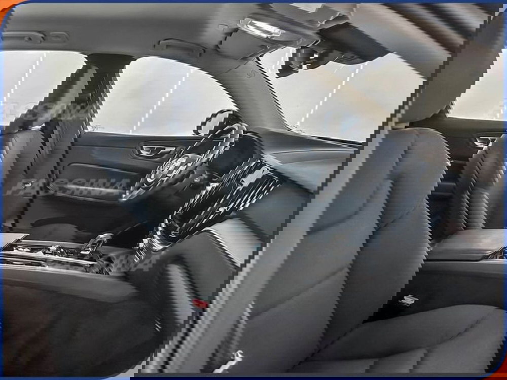 Volvo XC60 usata a Milano (13)