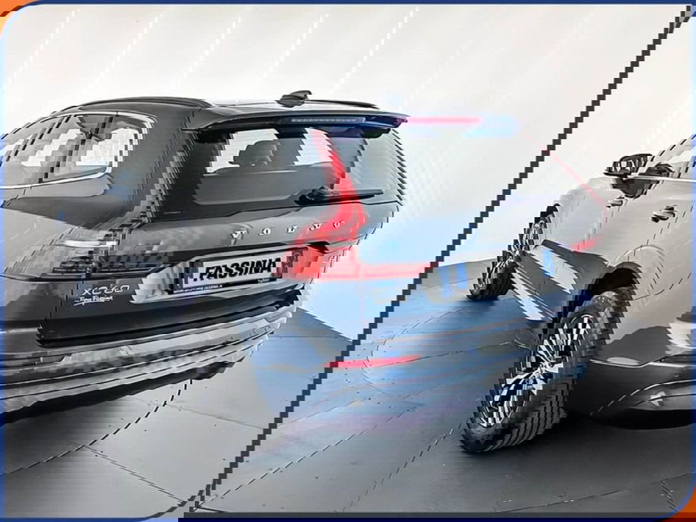 Volvo XC60 usata a Milano (4)