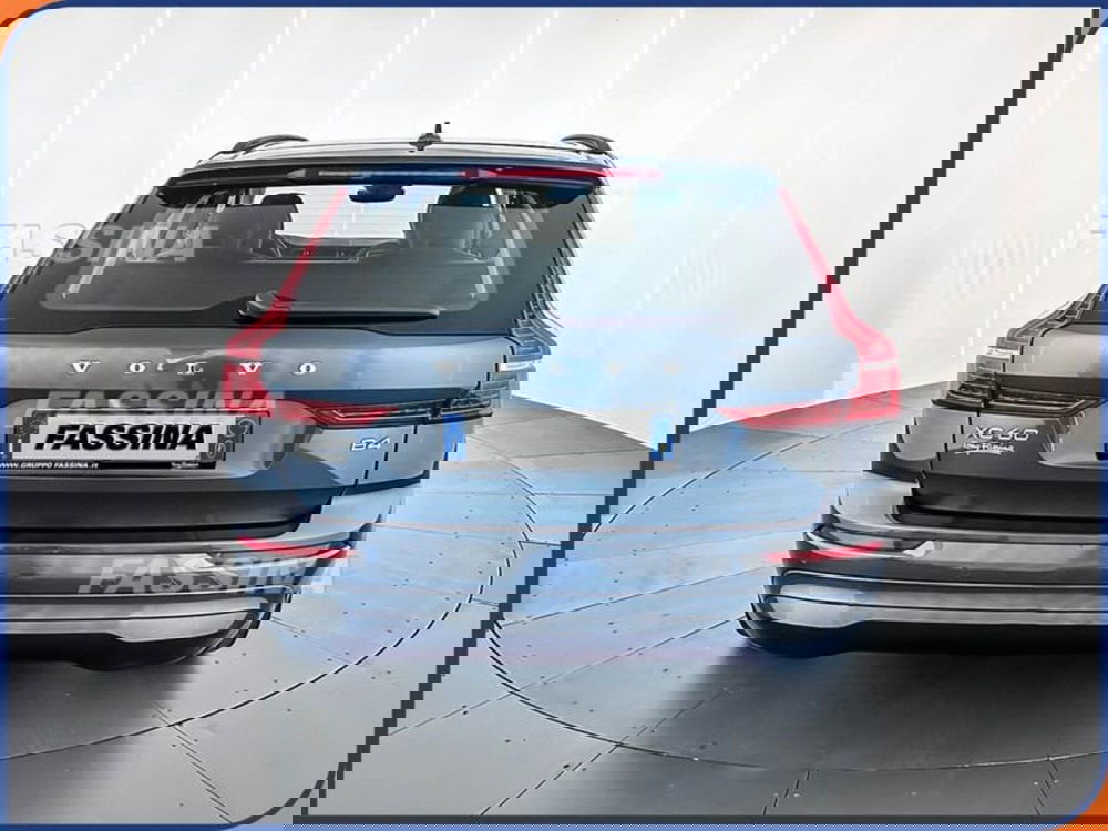 Volvo XC60 usata a Milano (5)