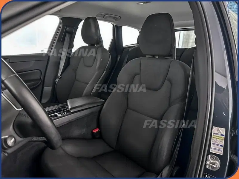 Volvo XC60 usata a Milano (8)