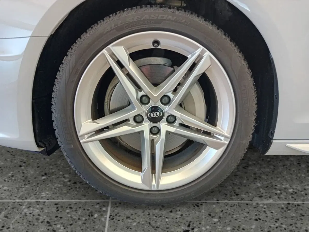 Audi A4 Avant usata a Bari (14)