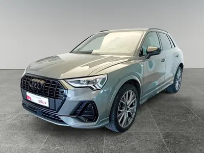 Audi Q3 35 2.0 tdi Identity Black s-tronic del 2024 usata a Triggiano