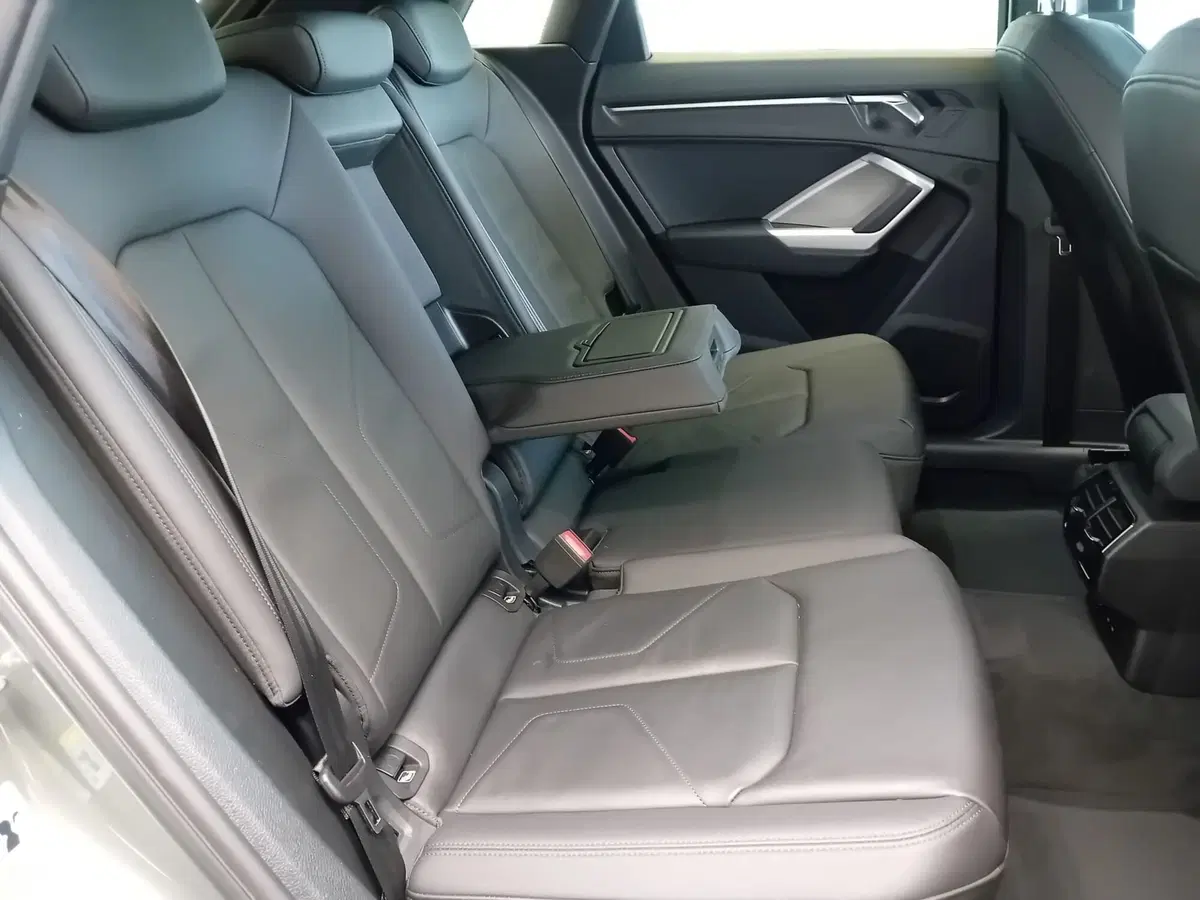 Audi Q3 usata a Bari (16)
