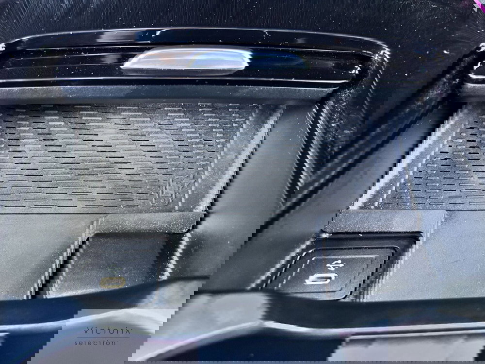 Mercedes-Benz GLB usata a Brescia (15)