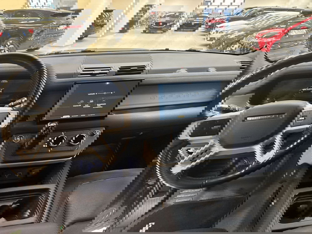 Land Rover Defender usata a Modena (9)