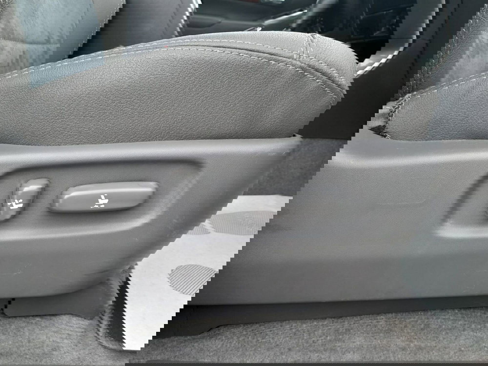 Toyota Land Cruiser usata a L'Aquila (9)