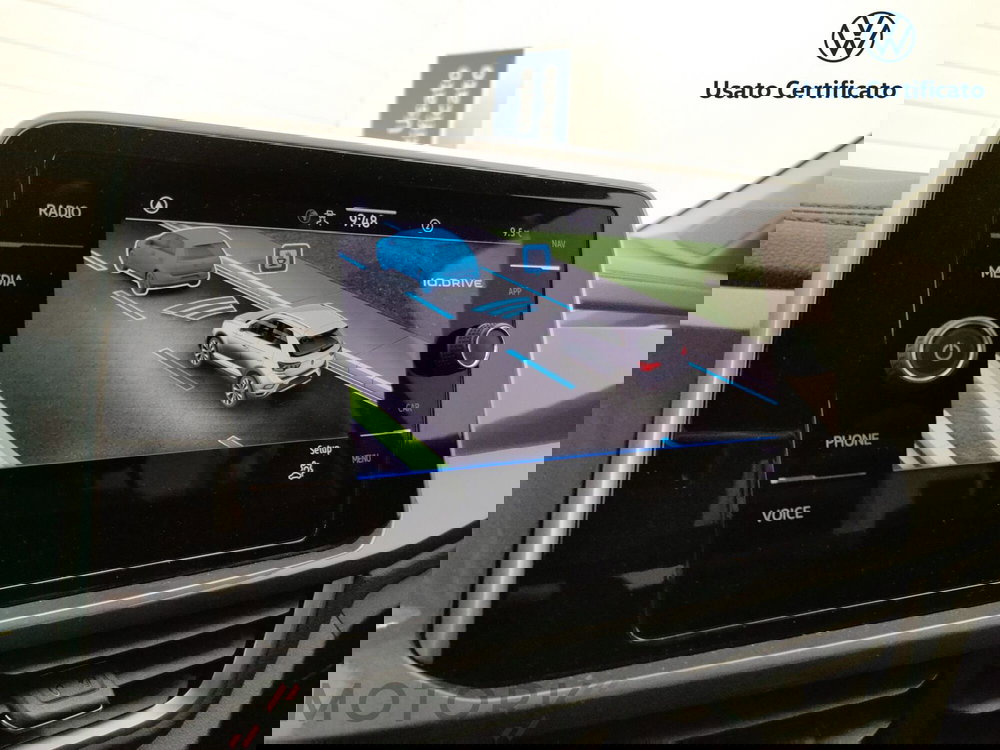 Volkswagen T-Roc usata a Varese (15)