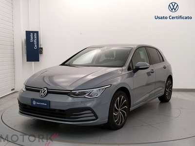 Volkswagen Golf 1.0 eTSI EVO DSG Life del 2022 usata a Busto Arsizio