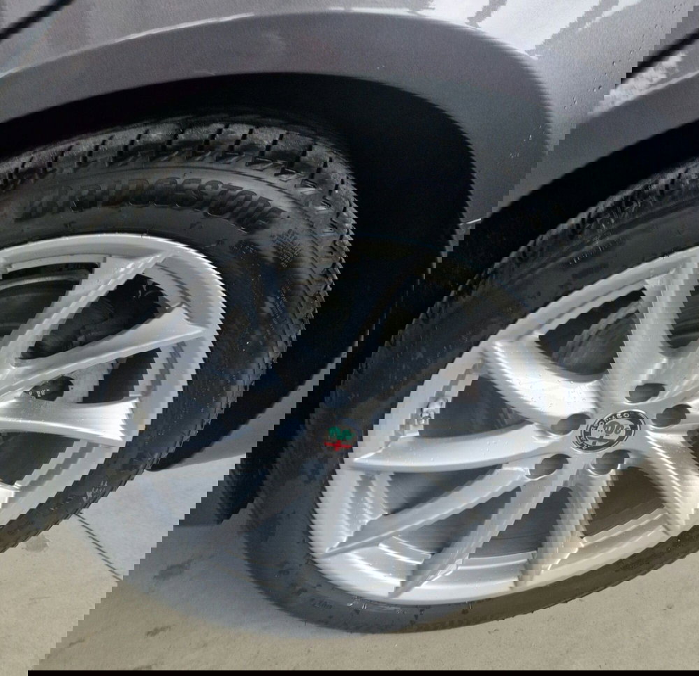 Alfa Romeo Giulia usata a Terni (15)