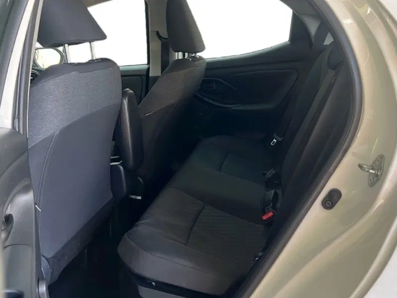 Toyota Yaris usata a Roma (11)