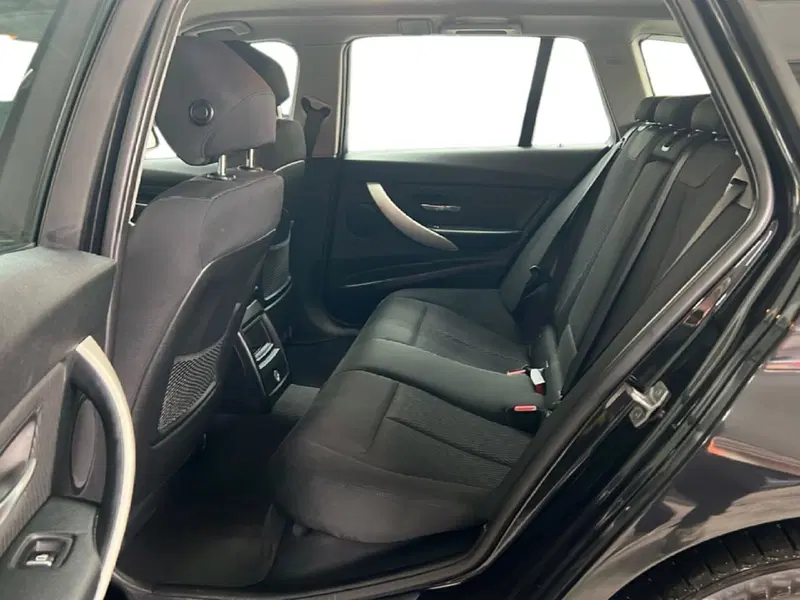 BMW Serie 3 Touring usata a Roma (11)