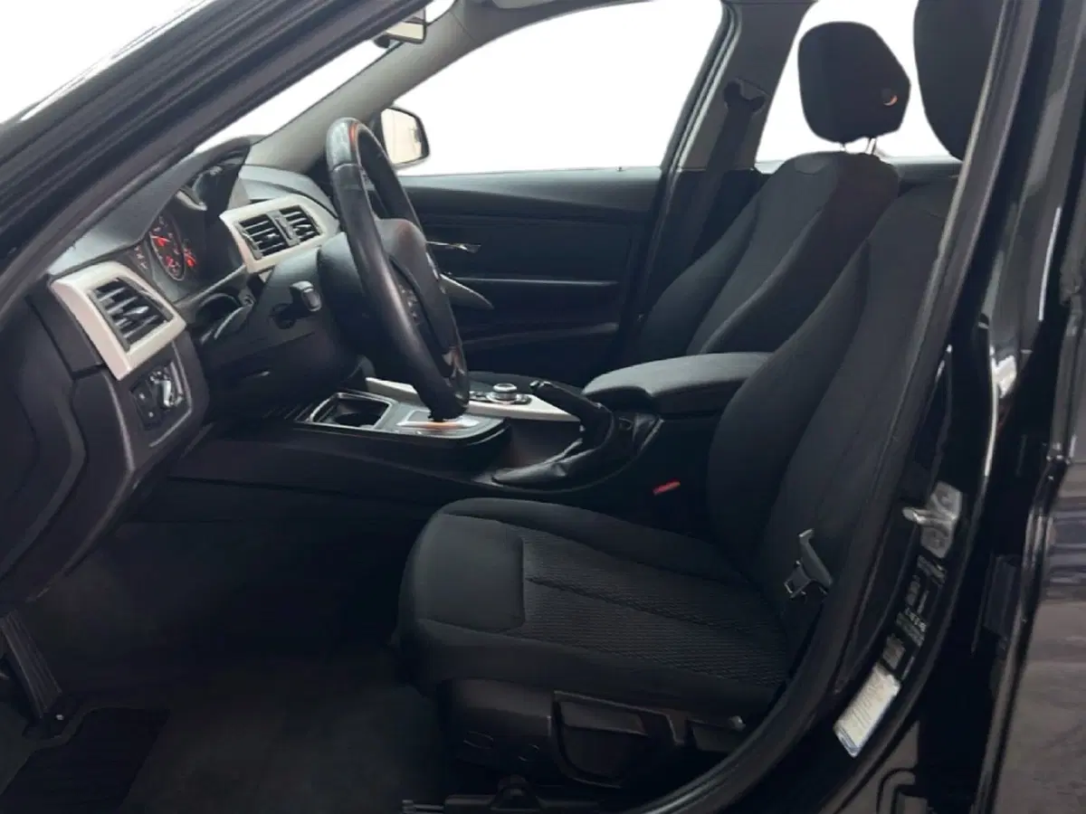 BMW Serie 3 Touring usata a Roma (14)