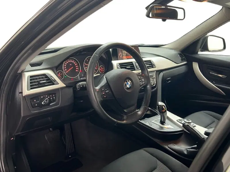 BMW Serie 3 Touring usata a Roma (15)