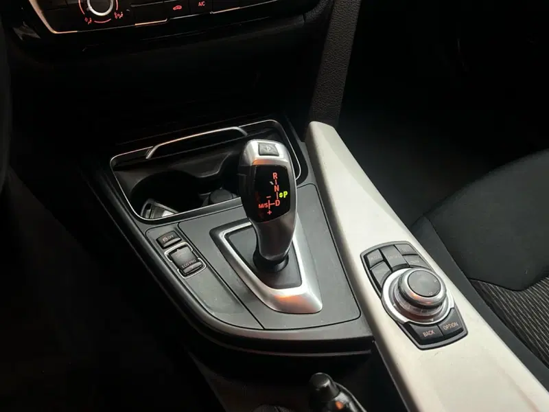 BMW Serie 3 Touring usata a Roma (16)