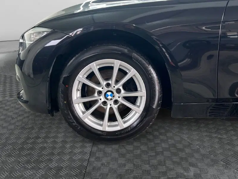 BMW Serie 3 Touring usata a Roma (9)