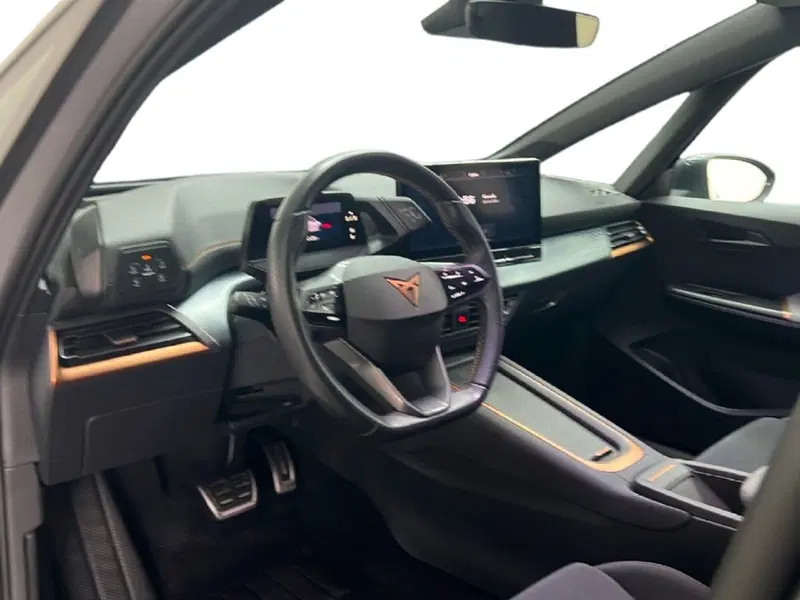 Cupra Born usata a Roma (15)
