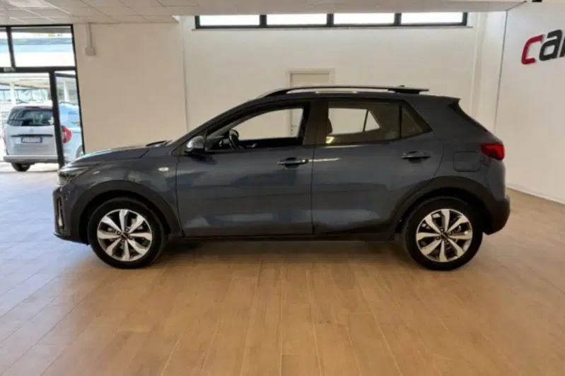 Kia Stonic usata a Latina (4)