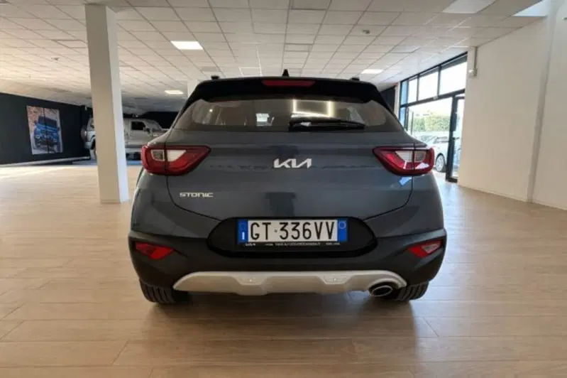 Kia Stonic usata a Latina (6)