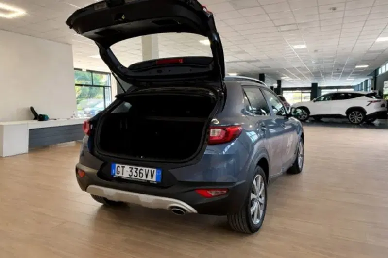 Kia Stonic usata a Latina (7)