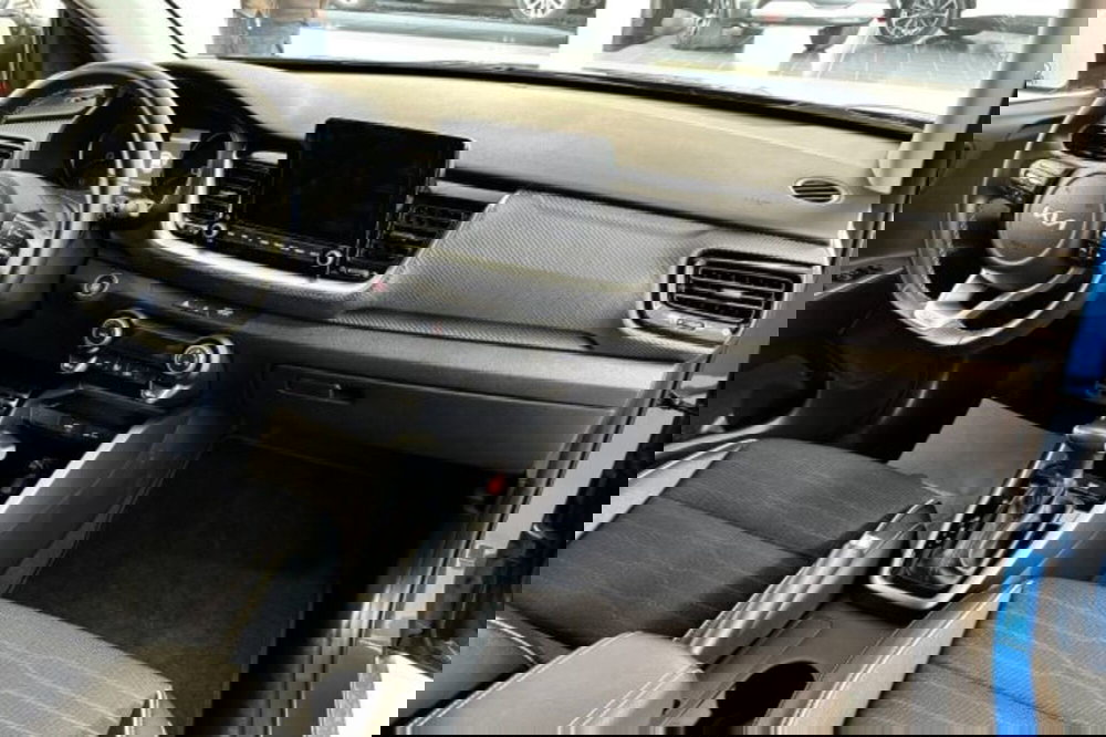 Kia Stonic usata a Latina (9)