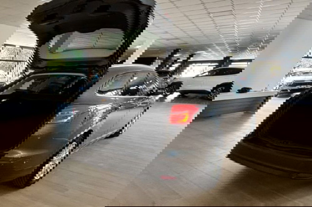 Ford Focus Station Wagon usata a Latina (7)