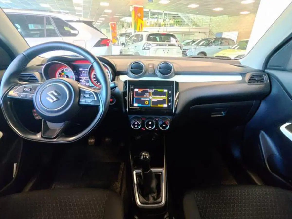 Suzuki Swift usata a Varese (8)