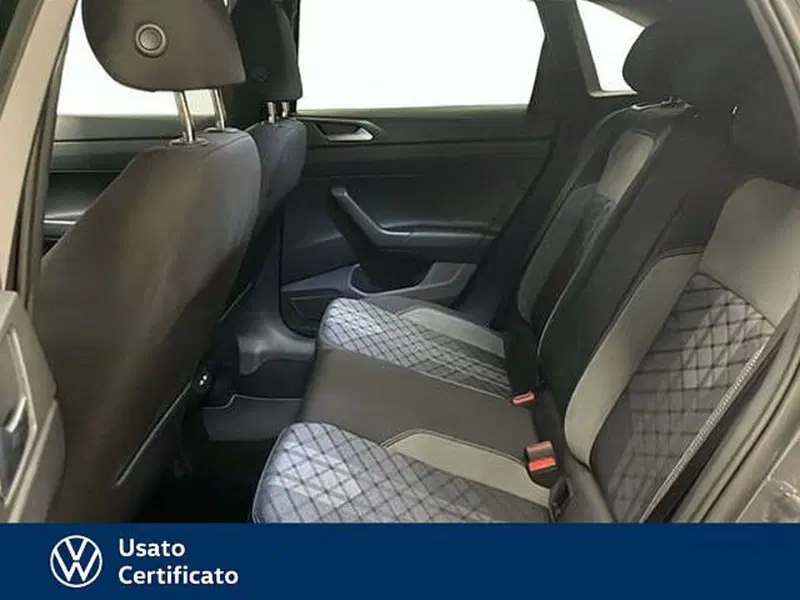 Volkswagen Taigo usata a Vicenza (12)