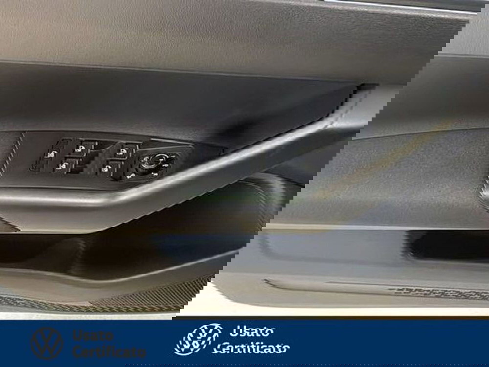 Volkswagen Taigo usata a Vicenza (18)