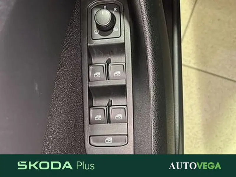 Skoda Kamiq usata a Vicenza (15)