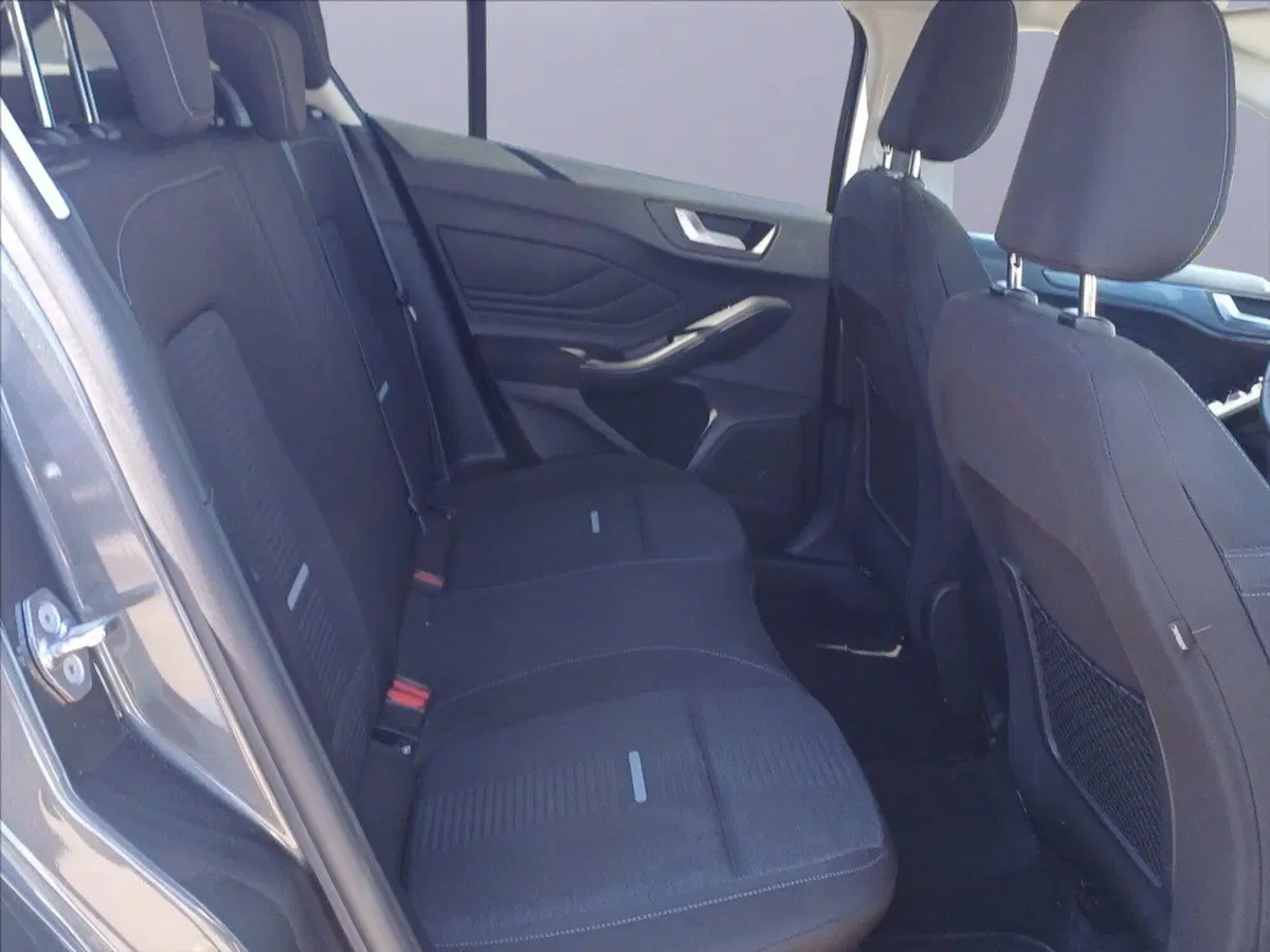 Ford Focus Station Wagon usata a Milano (17)