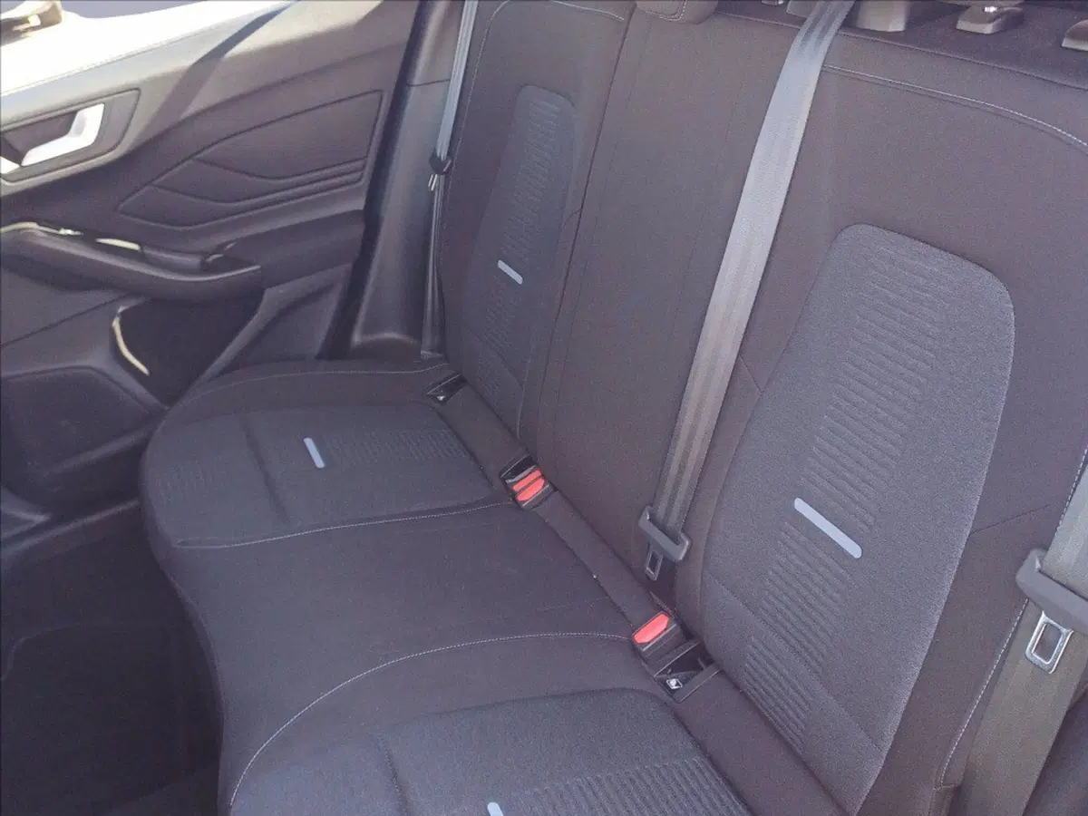 Ford Focus Station Wagon usata a Milano (18)