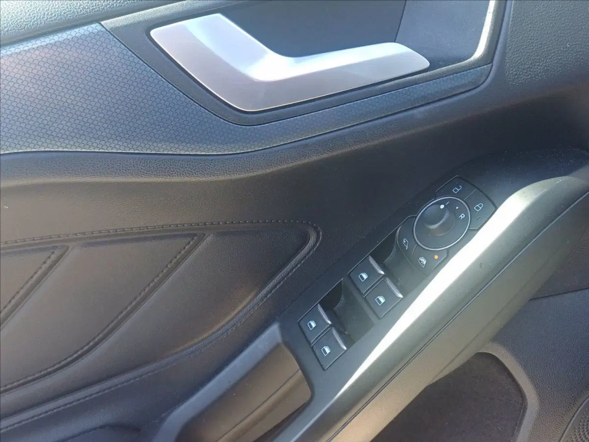 Ford Focus Station Wagon usata a Milano (19)