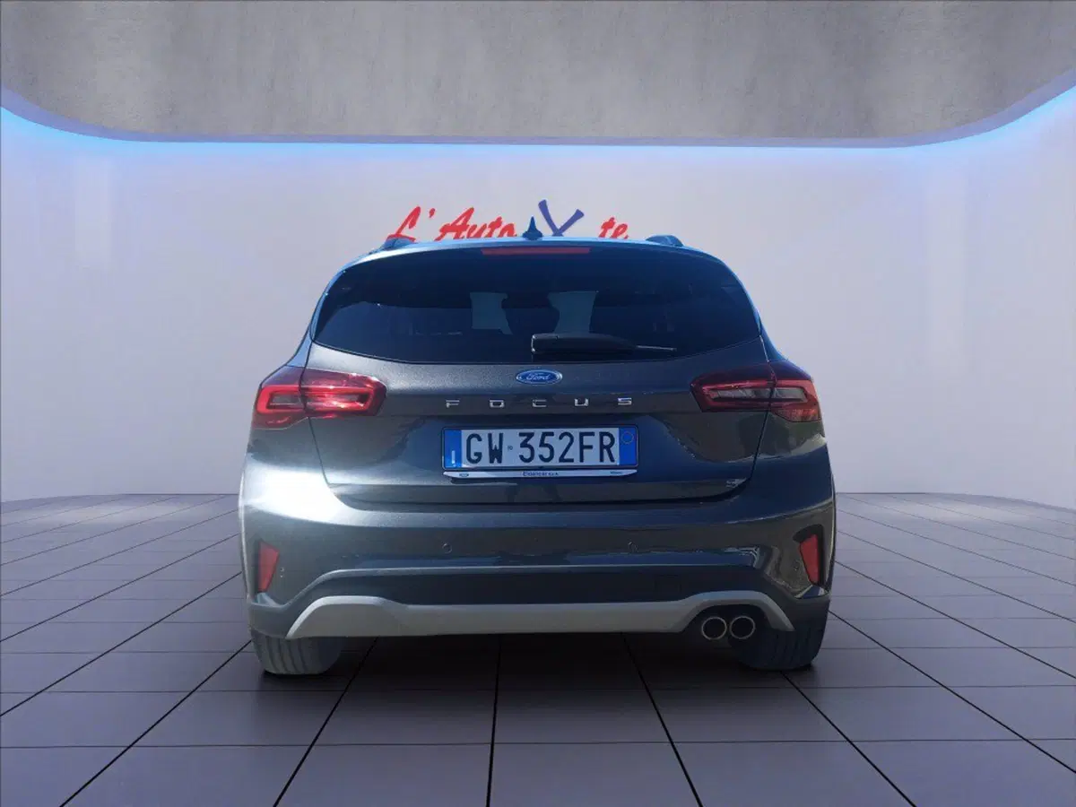 Ford Focus Station Wagon usata a Milano (7)