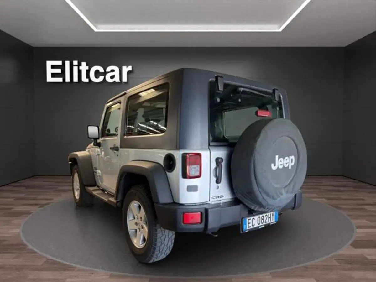 Jeep Wrangler Unlimited usata a Milano (6)