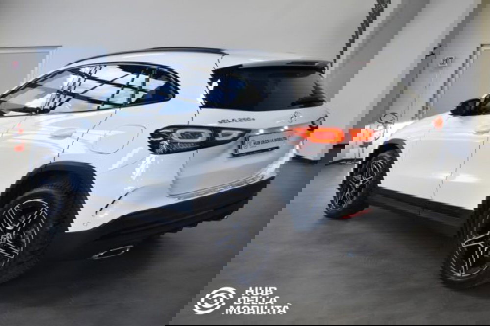 Mercedes-Benz GLA SUV usata a Perugia (6)