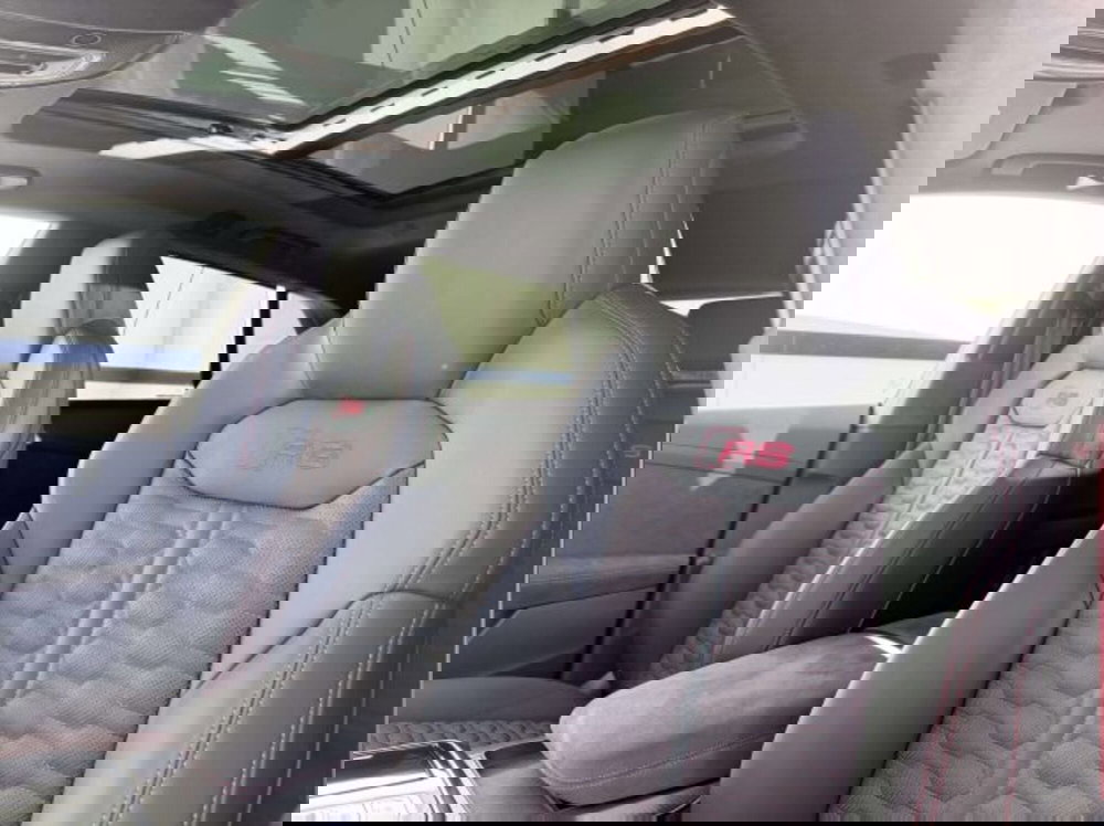 Audi RS Q8 nuova a Torino (8)