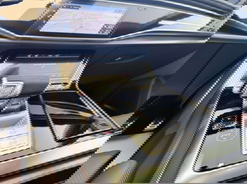 Audi RS Q8 nuova a Torino (9)