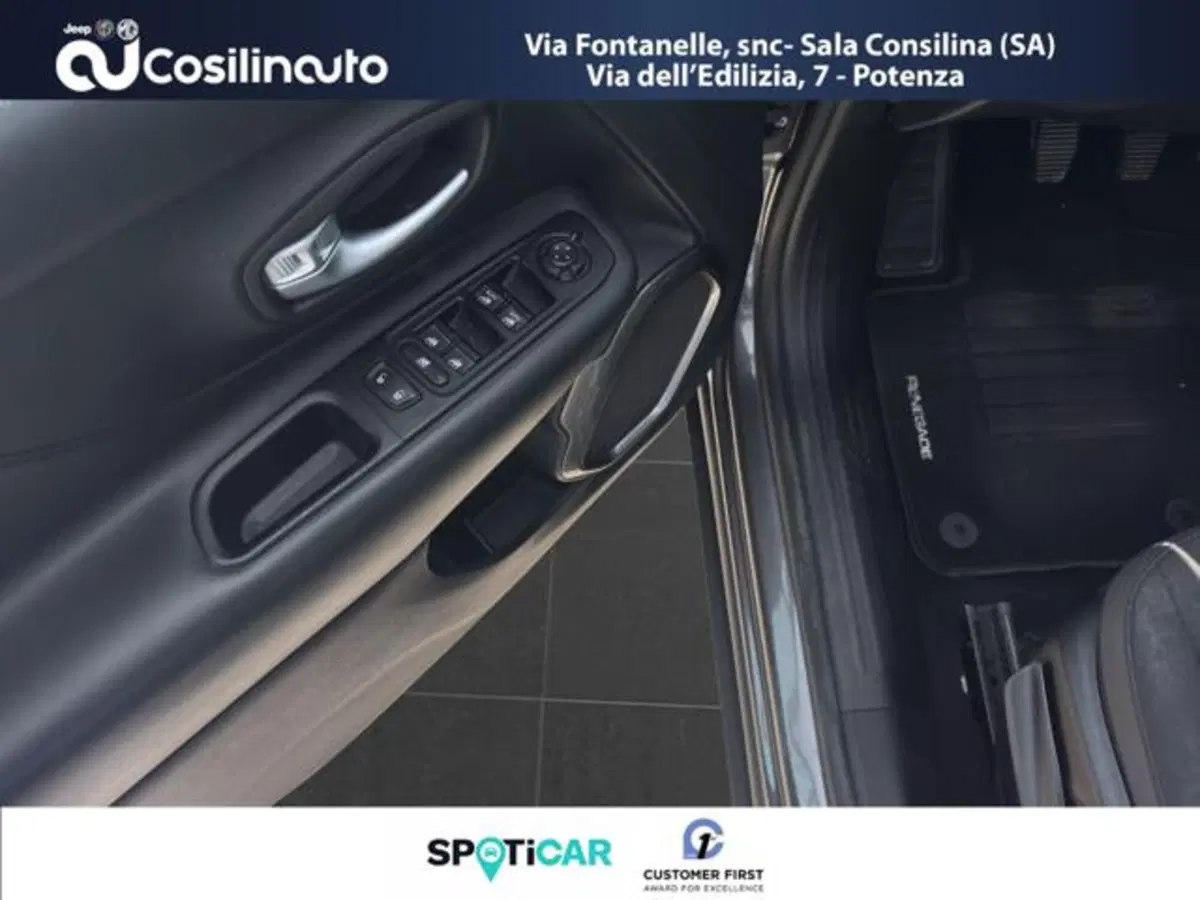 Jeep Renegade usata a Salerno (16)