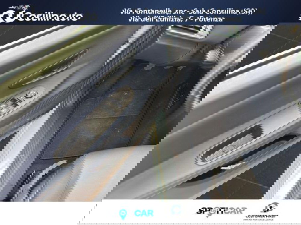 Lancia Ypsilon usata a Salerno (17)