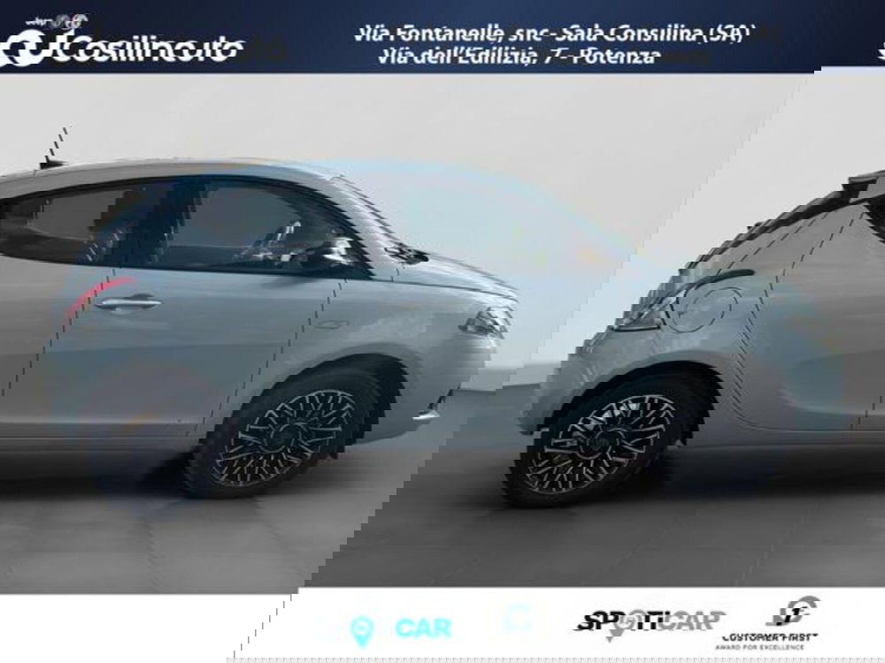 Lancia Ypsilon usata a Salerno (6)