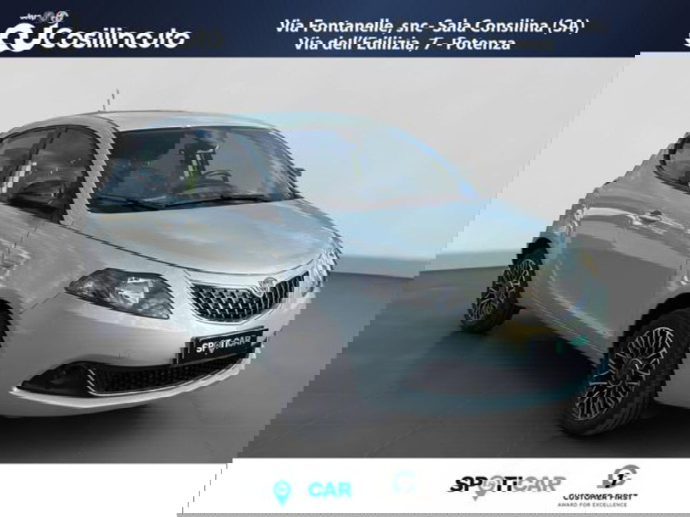 Lancia Ypsilon usata a Salerno (7)