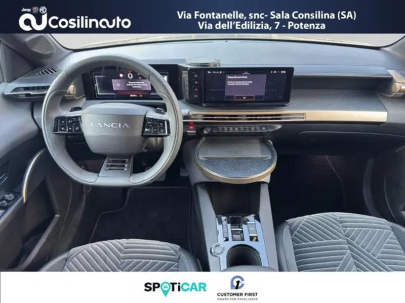 Lancia Ypsilon usata a Salerno (11)