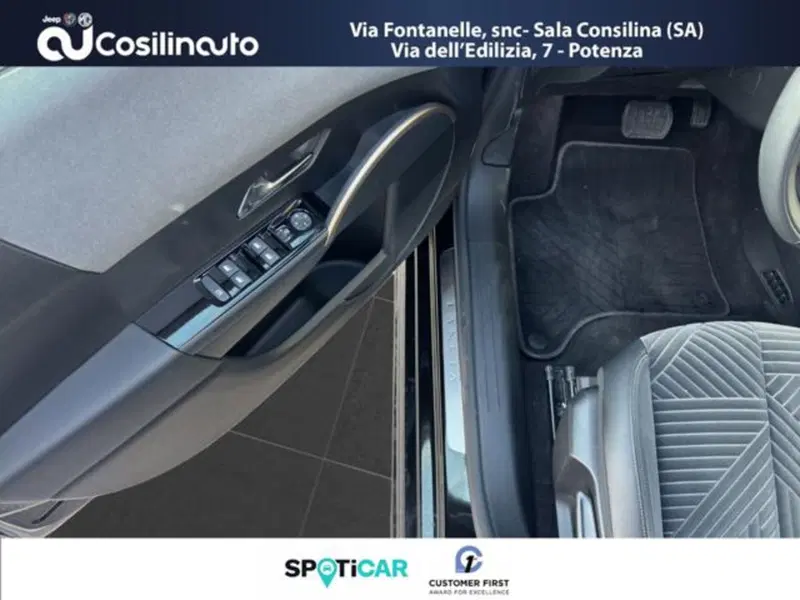 Lancia Ypsilon usata a Salerno (15)