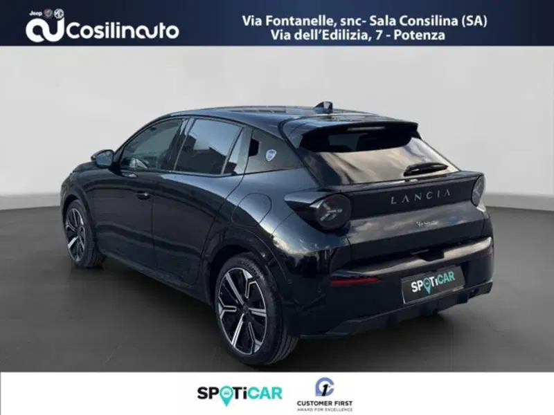 Lancia Ypsilon usata a Salerno (3)